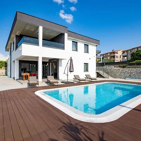 Appartamento With A Swimming Pool Vantacici, Krk - 21738 *