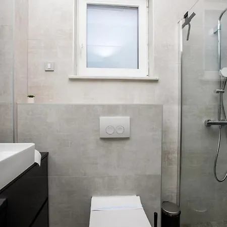 With A Swimming Pool Vantacici, Krk - 21738 Appartamento Malinska
